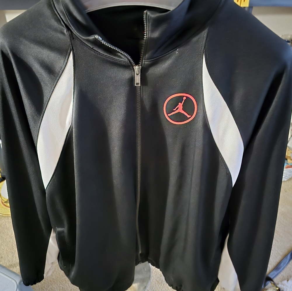 Mens Jordan warm up jacket size 2XL